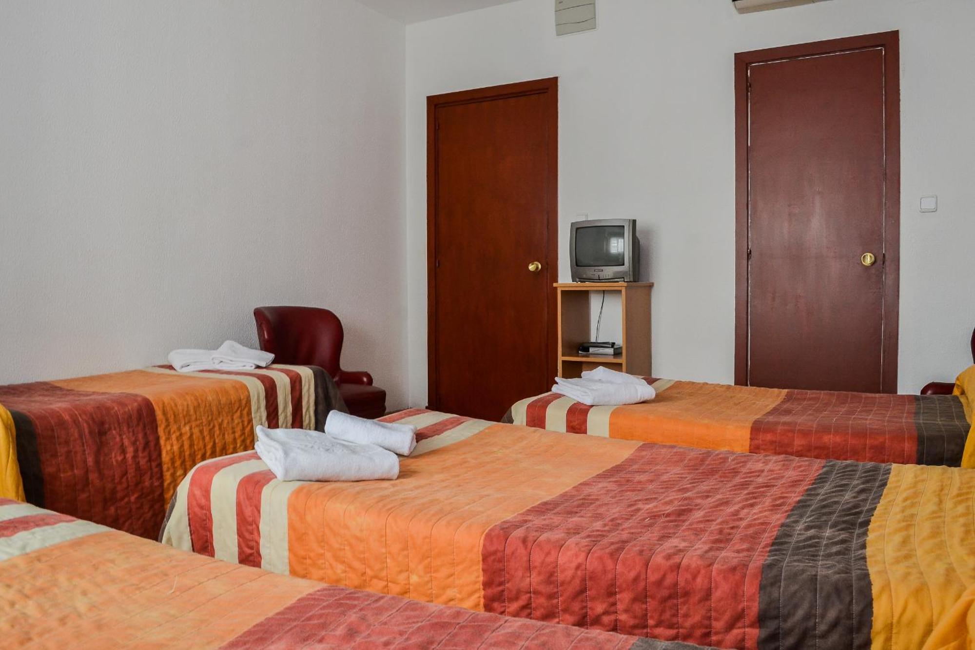 Hostal Cataluna Zaragoza Quarto foto