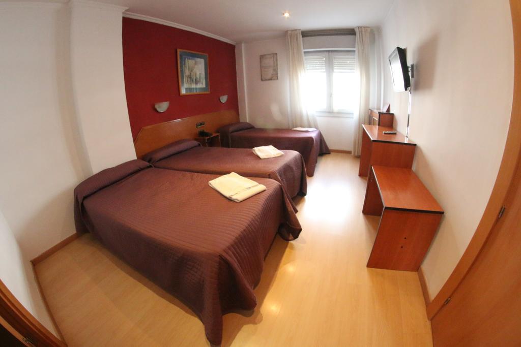Hostal Cataluna Zaragoza Exterior foto